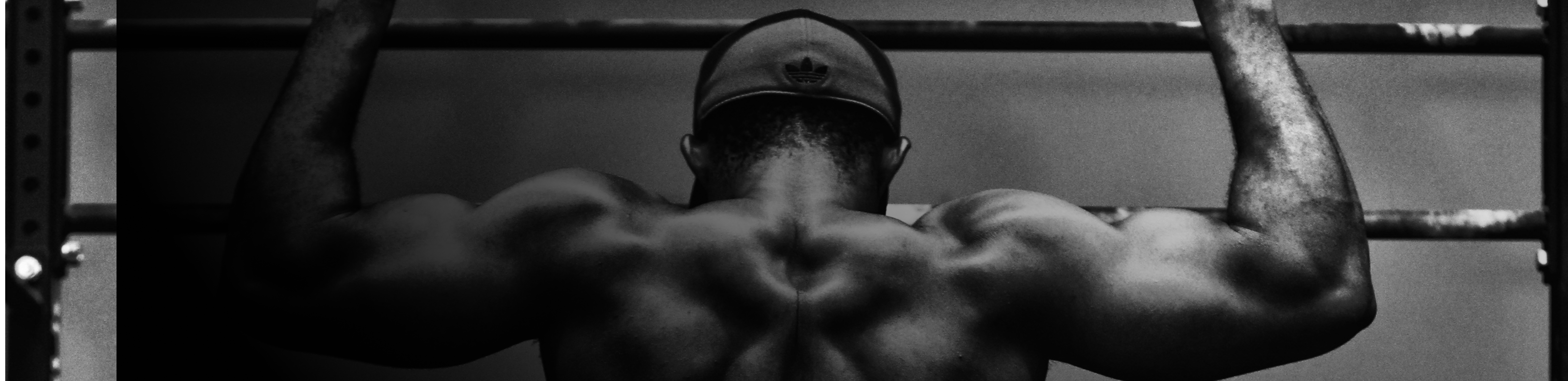 man-muscle-back-desktop